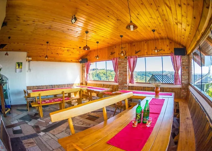 Vinska Klet Smej Pensionat Lendava